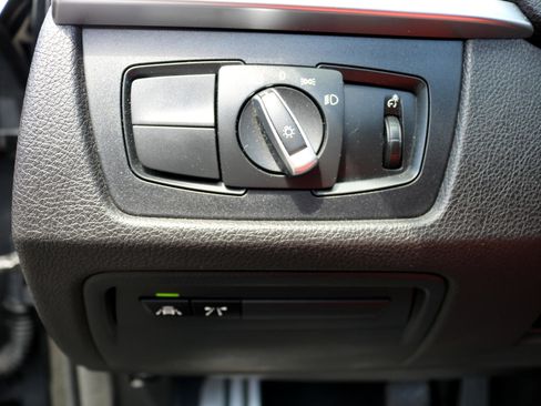 Used 2020 BMW M4 Convertible w/ Executive Package image 24