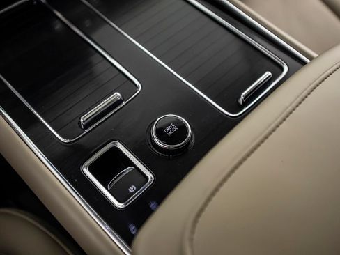 Used 2022 Lincoln Aviator Reserve w/ Equipment Group 201A AWD/4WD image 39