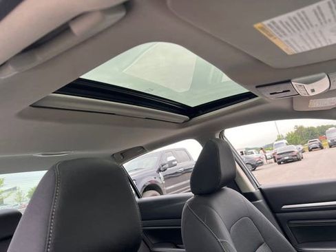 Used 2019 Nissan Altima 2.5 SV AWD/4WD image 32