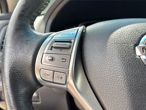 Used 2014 Nissan Altima 2.5 SL w/ Technology Package FWD image 21