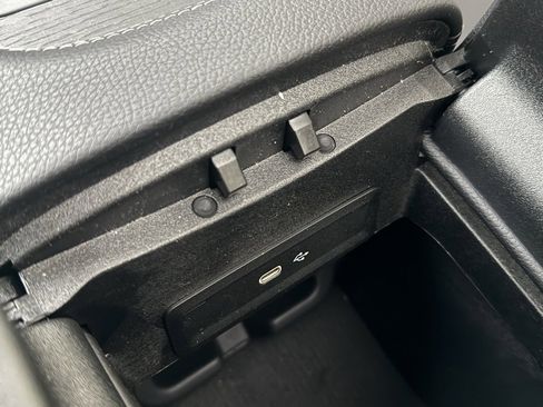 Used 2026 Mercedes-Benz GLS 450 GLS 450 image 28