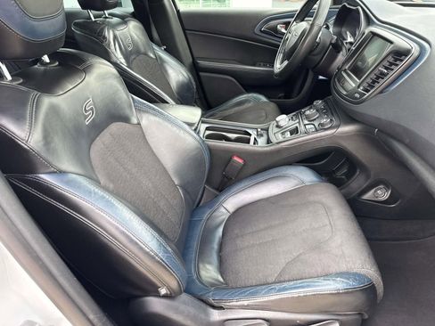 Used 2015 Chrysler 200 S w/ Navigation & Sound Group I image 11