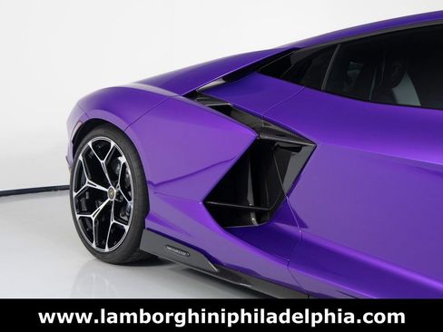 Used 2024 Lamborghini Revuelto AWD/4WD image 43