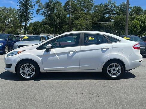 Used 2017 Ford Fiesta SE FWD image 12