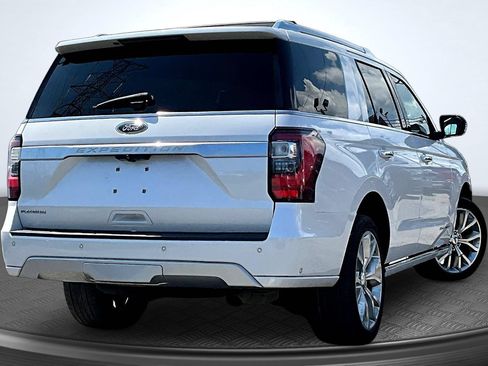 Used 2018 Ford Expedition Platinum AWD/4WD image 6