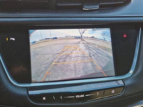 Used 2017 Cadillac XT5 Luxury w/ Driver Awareness Package image 14