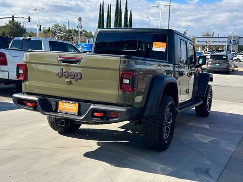 Certified 2025 Jeep Gladiator Mojave w/ Convenience Group image 7