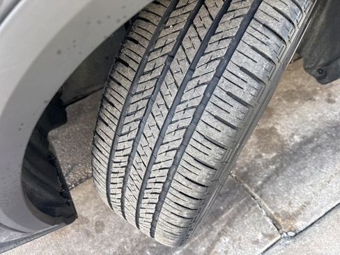 Used 2025 Lexus NX 350h AWD w/ Premium Package image 9