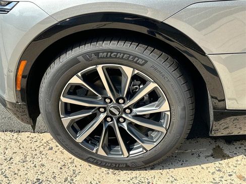 New 2025 Cadillac Lyriq Sport image 7