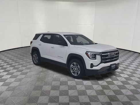 Used 2026 GMC Terrain Elevation AWD/4WD image 3
