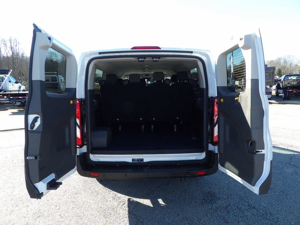 Used 2023 Ford Transit 350 XLT RWD image 45