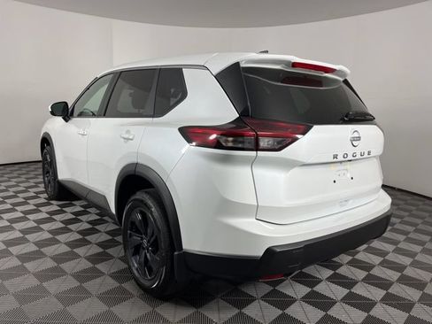 New 2026 Nissan Rogue SV FWD image 8