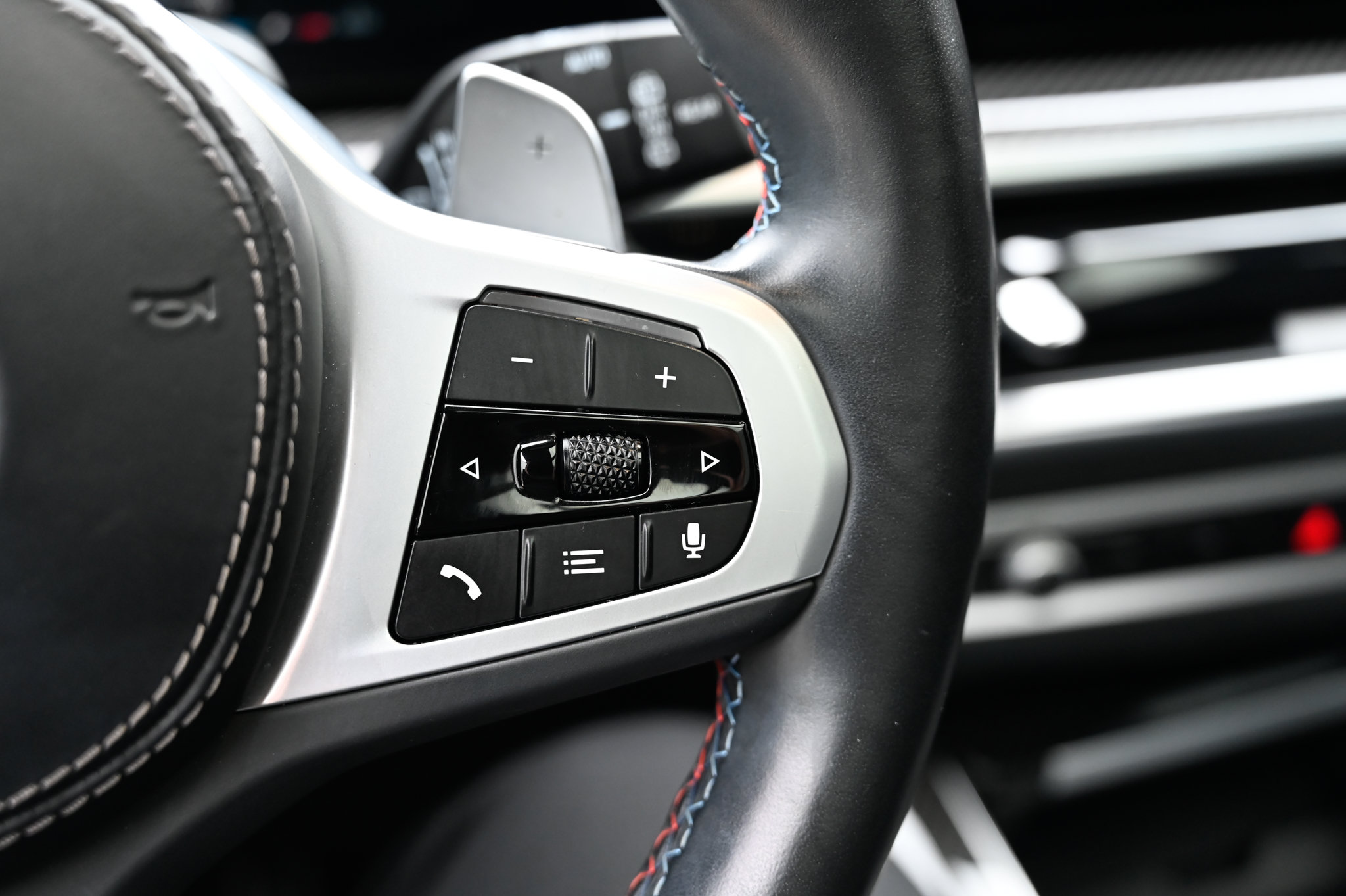 Used 2024 BMW X7 M60i w/ Executive Package AWD/4WD image 26