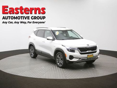 Used 2021 Kia Seltos S AWD/4WD image 48