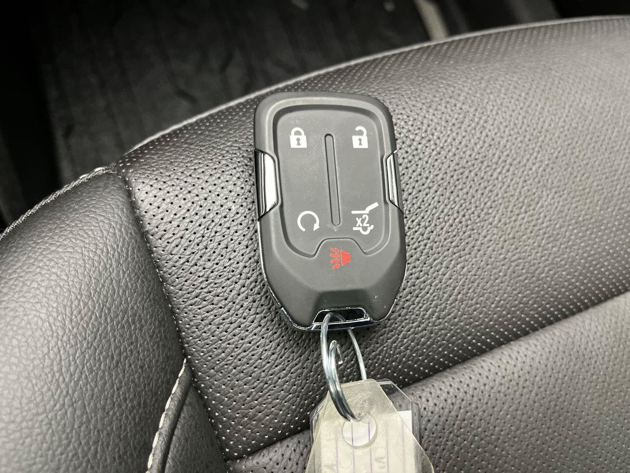 Certified 2022 GMC Acadia SLT w/ Elevation Edition AWD/4WD image 32