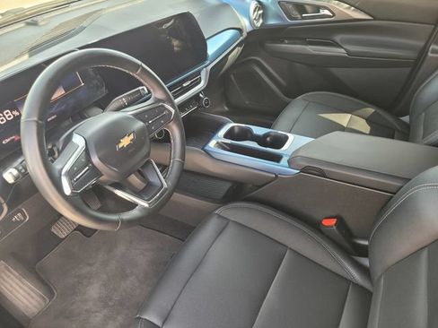Certified 2024 Chevrolet Equinox EV LT FWD image 17