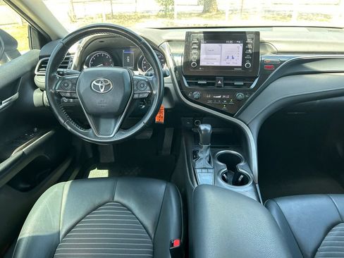 Used 2023 Toyota Camry SE FWD image 15