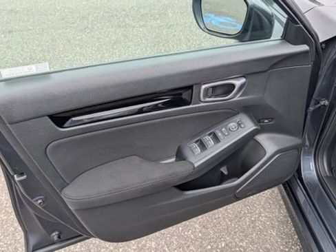 Used 2023 Honda Civic EX image 18