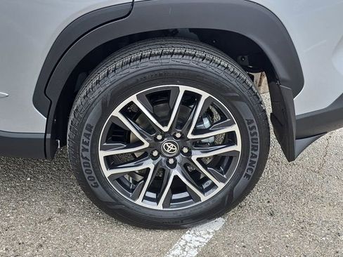 New 2026 Toyota Corolla Cross XLE image 34