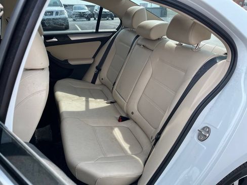 Used 2017 Volkswagen Jetta SE FWD image 20