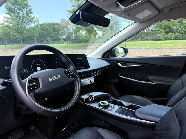 Used 2022 Kia EV6 Wind AWD/4WD image 15