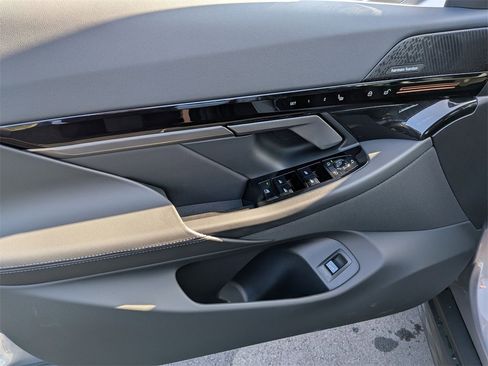 New 2026 BMW 530i image 16