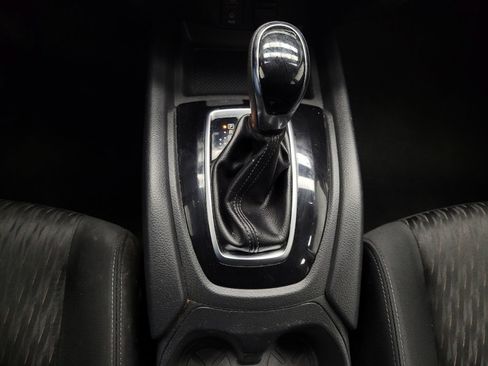 Used 2017 Nissan Rogue S image 26