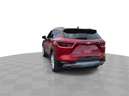 Used 2024 Chevrolet Blazer LT w/ Sound & Technology Package image 7