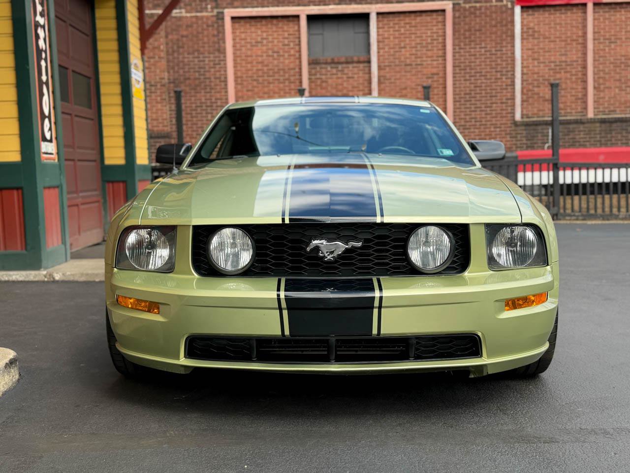 Used 2006 Ford Mustang GT Premium RWD image 10