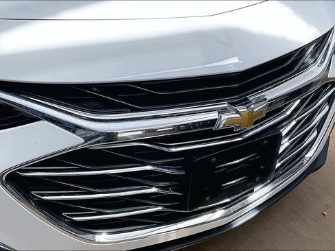 Used 2021 Chevrolet Malibu LS FWD image 29