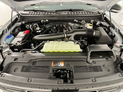 New 2025 Ford Expedition Active image 32