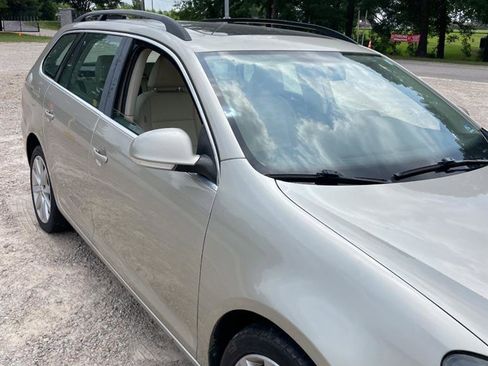 Used 2013 Volkswagen Jetta TDI FWD image 3