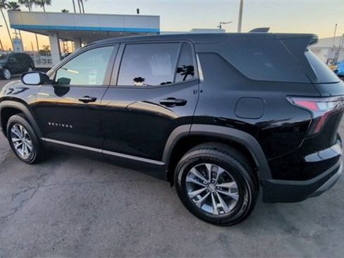 Used 2026 Chevrolet Equinox LT image 6