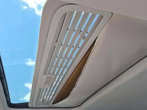 Used 2007 Volkswagen Jetta 2.5 image 28