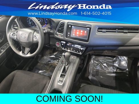 Used 2018 Honda HR-V EX image 11