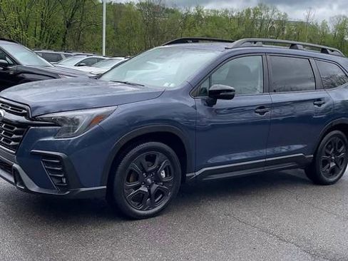 Used 2023 Subaru Ascent Onyx Edition AWD/4WD image 4