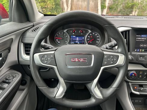 Used 2022 GMC Terrain SLE w/ Driver Convenience Package AWD/4WD image 13