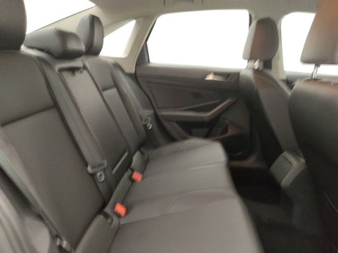 Used 2019 Volkswagen Jetta SE image 19