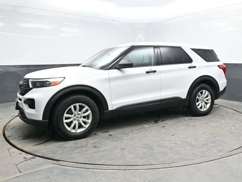 Used 2021 Ford Explorer 4WD image 3