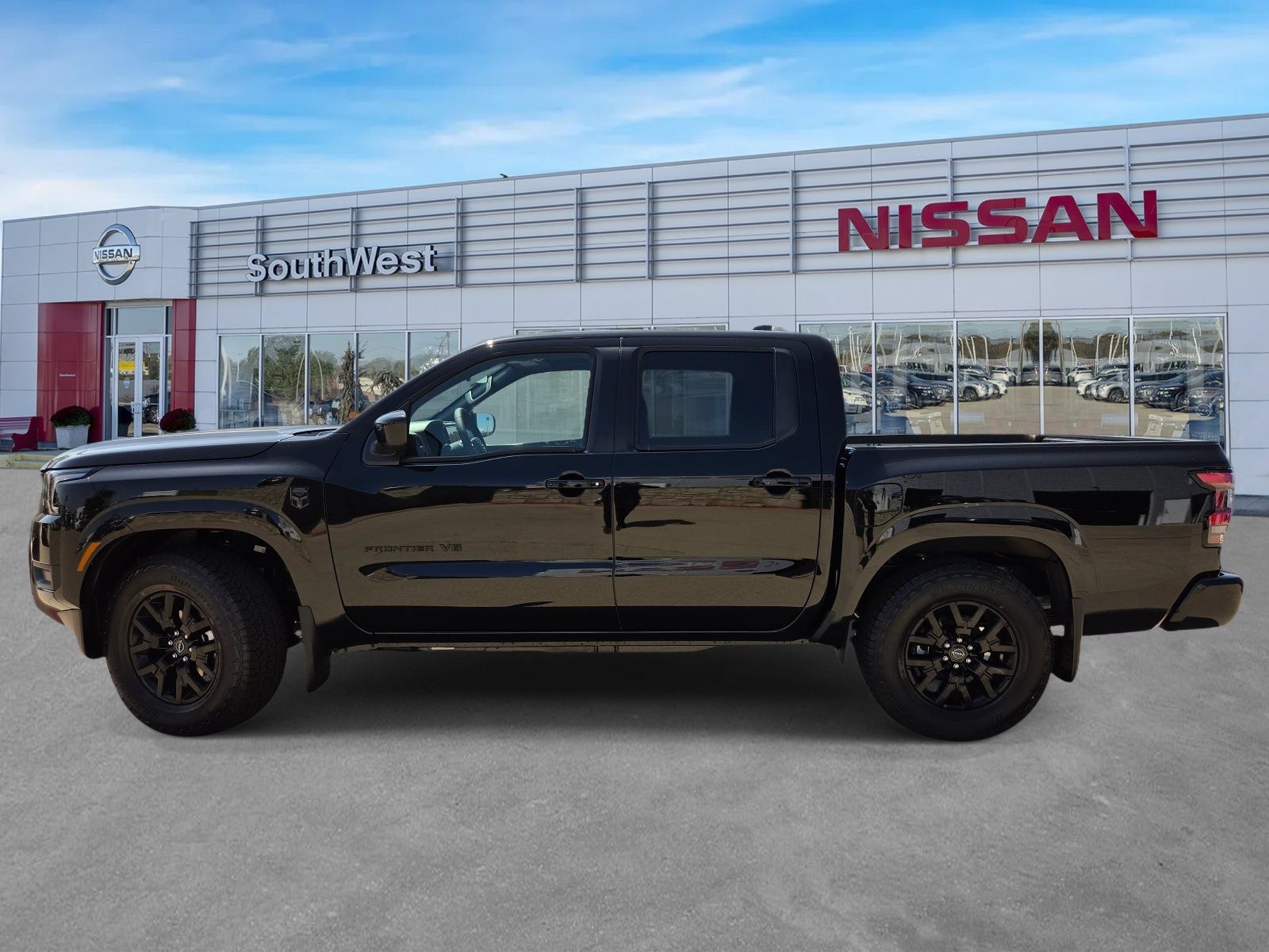 New 2027 Nissan Frontier SV w/ SV Convenience Package RWD image 8