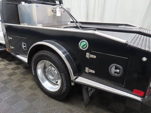 Used 2024 Ford F550 4x4 Crew Cab Super Duty image 40