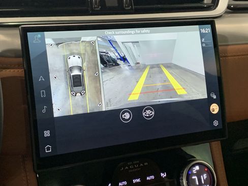 New 2026 Jaguar F-PACE R-Dynamic S image 20