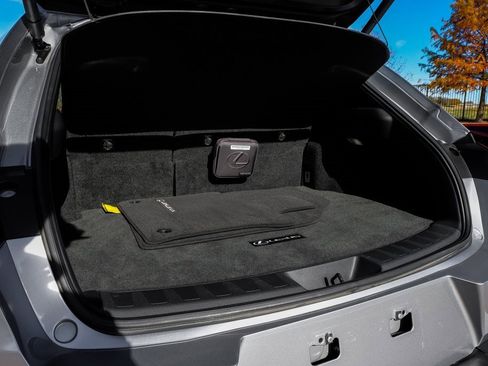 Used 2023 Lexus UX 250h FWD w/ Premium Package image 58