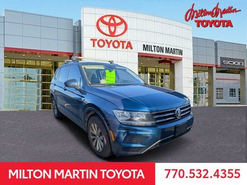 Used 2019 Volkswagen Tiguan SE w/ Panoramic Sunroof Package image 1