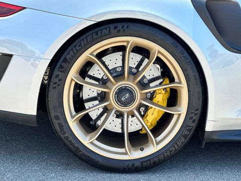 Certified 2019 Porsche 911 GT3 RS RWD image 41