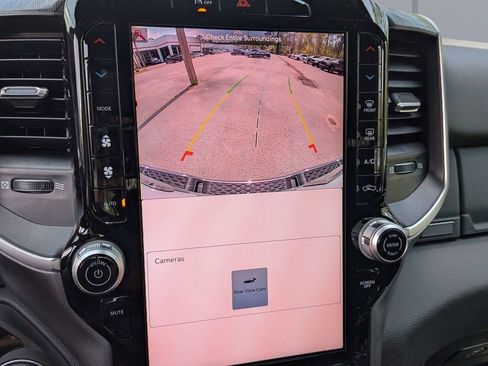 New 2026 RAM 1500 4x4 Crew Cab image 19