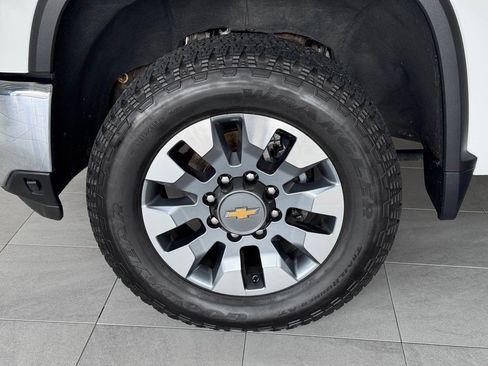Certified 2024 Chevrolet Silverado 2500 LT image 4