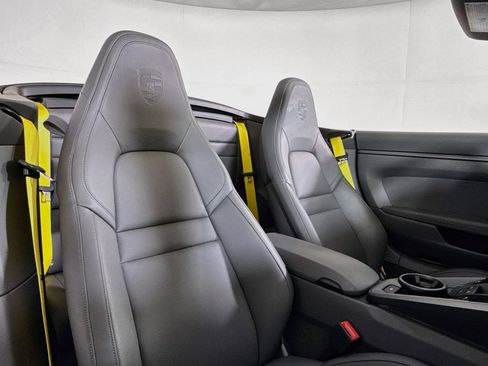 Used 2021 Porsche 911 Carrera RWD image 18