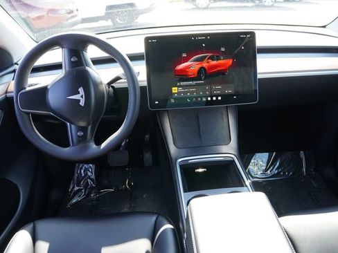 Used 2023 Tesla Model Y Long Range AWD/4WD image 19