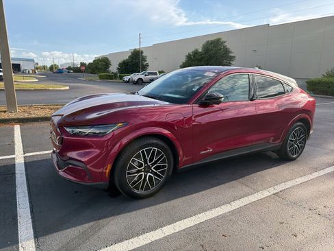 Used 2025 Ford Mustang Mach-E Premium image 15